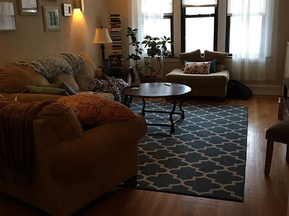 1st image of 3753 N Marshfield Ave #2