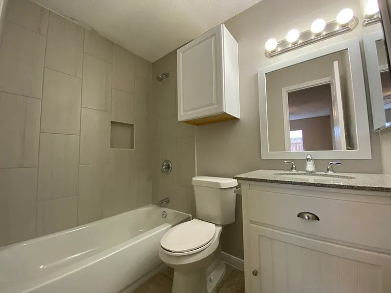 6311 Marrogot Run St — Photo 8