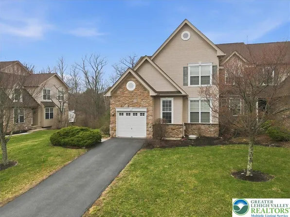 1761 Big Ridge Dr, East Stroudsburg, PA 18302