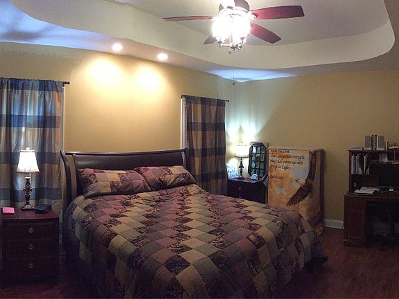 4th image of 229 Louis Emile Dr