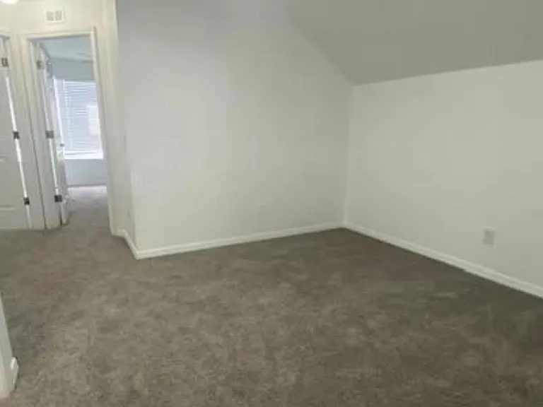 16013 Stags Leap Dr — Photo 22