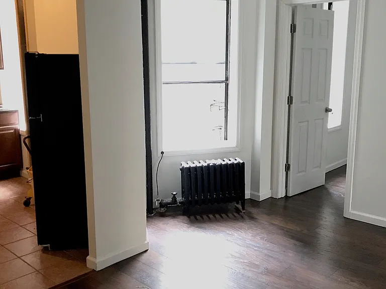 217 S 3rd St #16 — Photo 12