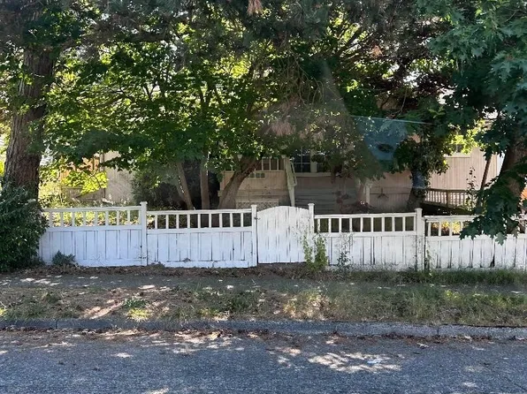 6808 40th Avenue NE, Seattle, WA 98115