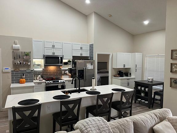 5th image of 4039 Quail Briar Dr