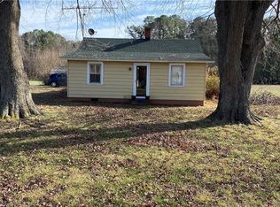 52 Yankee Point Rd, Lancaster, VA 22503