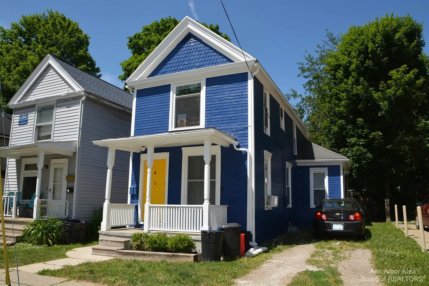211 Perrin St photo 1