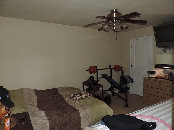 4th image of 501 Heritage Rd
