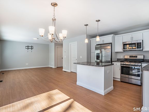 5th image of 24 Hendricks Lane