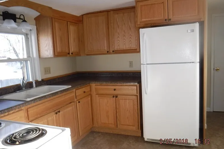 513 N Oak Ave #1/2