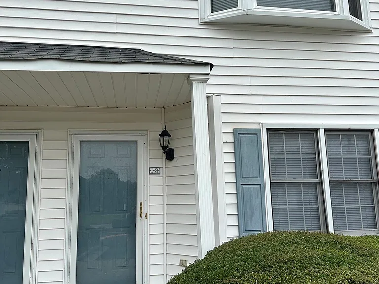 1117 Grovemont Dr #I-2 — Photo 1