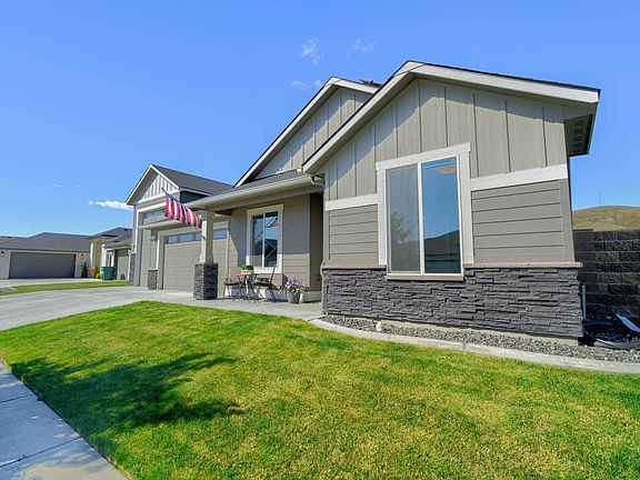 4th image of 4070 Corvina St