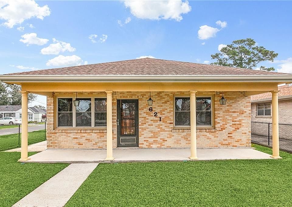 1st image of 621 Houma Blvd