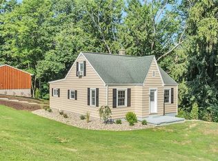 122 Strawberry Aly, Aliquippa, PA 15001