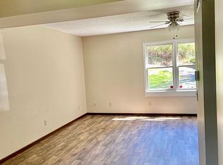 83 Lodge St, Bridgeport, WV 26330