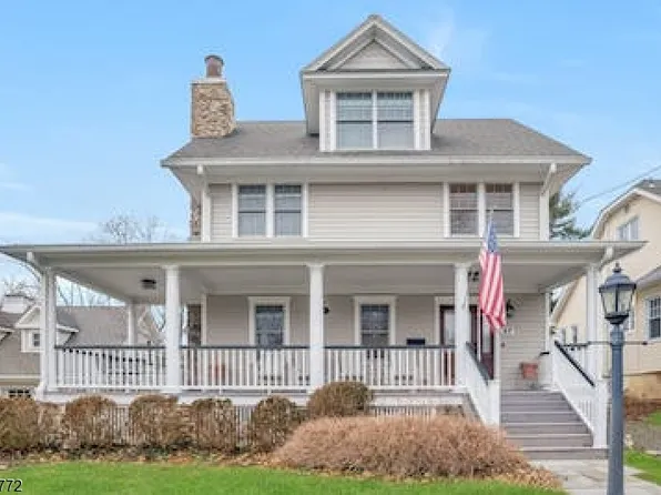 57 Vreeland Ave, Midland Park Boro, NJ 07432