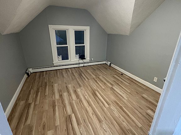 3rd image of 5 Daniels St Floor 3