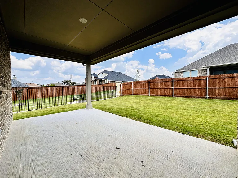 1310 Axis Deer Rd — Photo 25