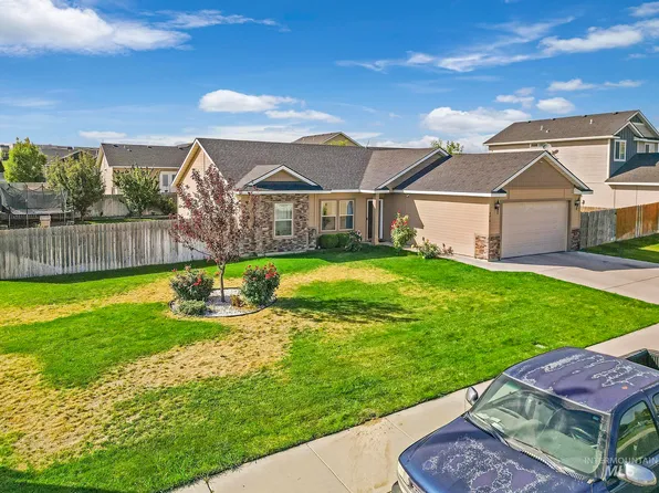476 Feather Ave, Twin Falls, ID 83301