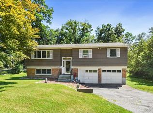 275 Shear Hill Rd, Mahopac, NY 10541