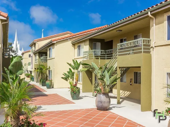 7405 Charmant Dr, San Diego, CA