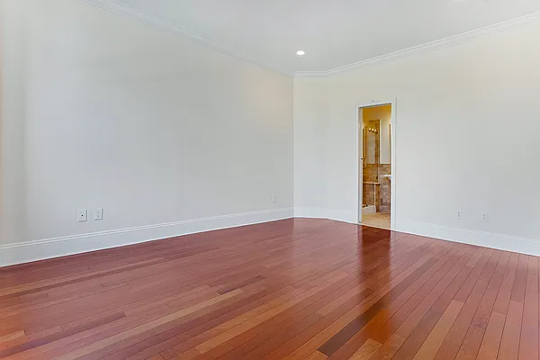 Rented by Twyford Real Estate | media 9