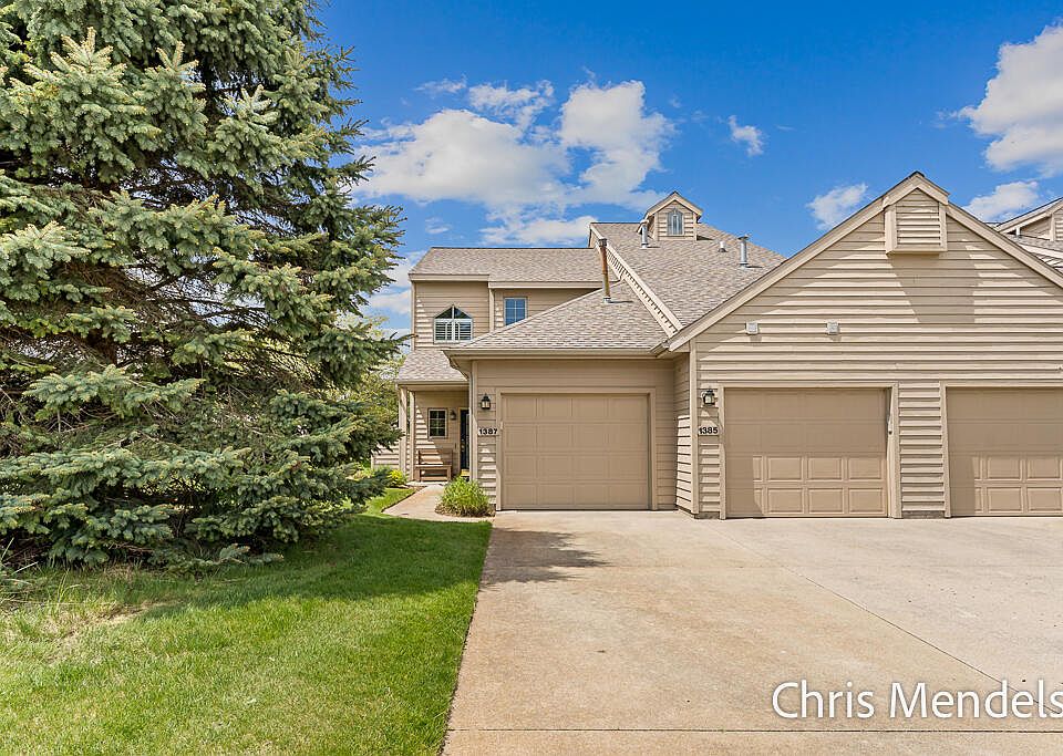 1387 W Harbour Towne Cir, Muskegon, MI 49441 Zillow