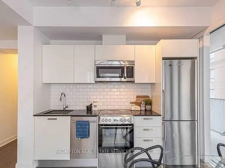 42 Charles St E #607 — Photo 6