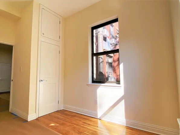 130 West 75th Street image 9 of 12