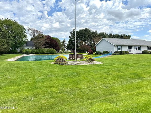 3rd image of 8037 Adams Ridge Rd