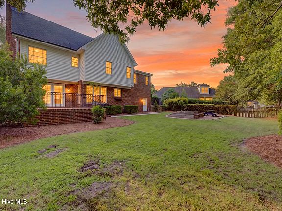 2nd image of 3314 Edwards Court