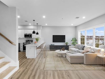 889-895 Grinnell St #3, Fall River, MA, 02721