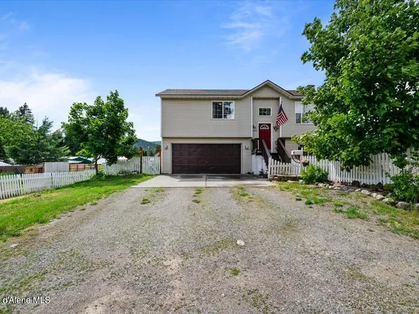 32785 N 4th Ave, Spirit Lake, ID 83869