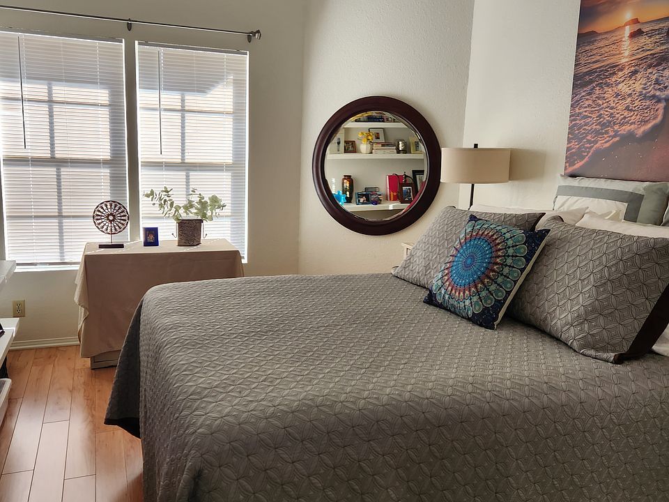 1st image of 15905 Avenida Villaha