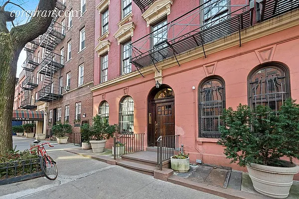 Sold by Corcoran | media 19