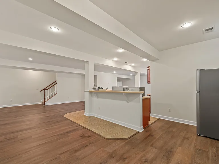 5619 Websters Way — Photo 5