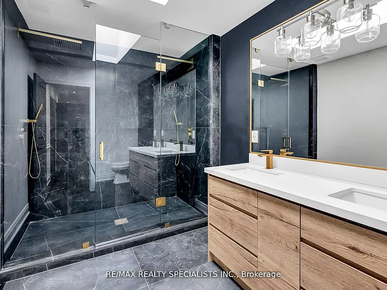 7 Streight Ln — Photo 11
