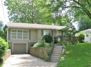 220 Oakdale Ave, Pekin, IL 61554