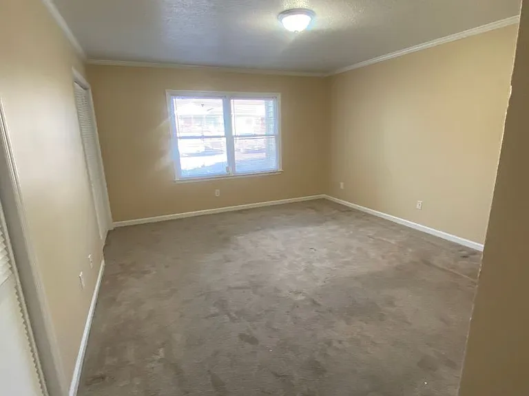 2505 West Broad Street — Photo 7