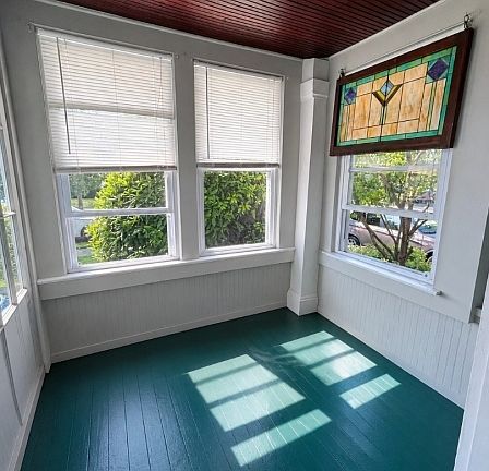 4th image of 409 E 25Th St
