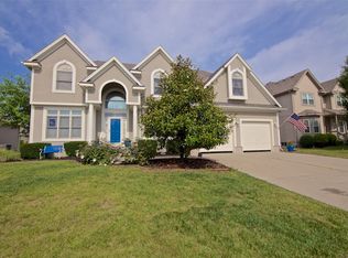 3804 SW Boulder Dr, Lees Summit, MO 64082