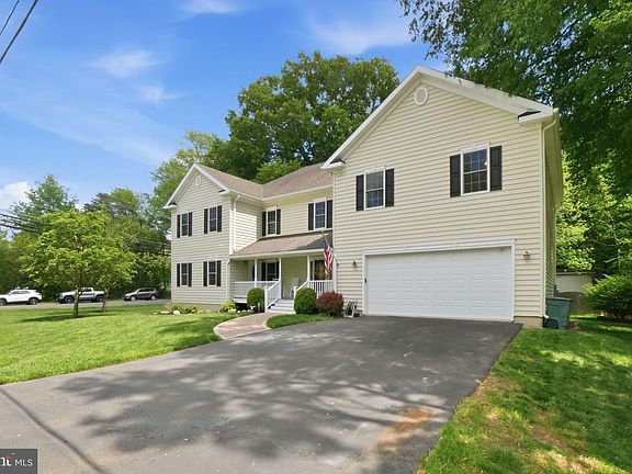 3rd image of 8613 Vernon Ave