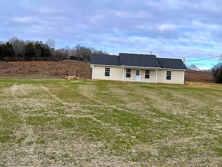 491 Coile Rd — Photo 2