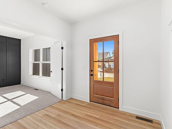 5th image of 174 E Kelce Lane