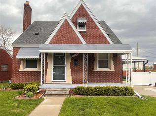 12810 Balsam St, Southgate, MI 48195