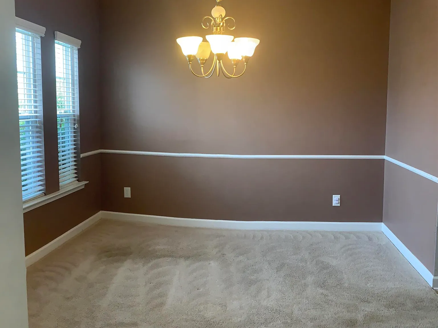 4 bed, 2.5 bath, 2073 sqft, $2,350 — Photo 4
