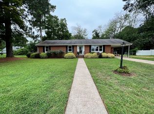 117 Briarcliff Cir, Roanoke Rapids, NC 27870