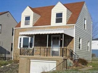 1141 Parkside Dr, Brackenridge, PA