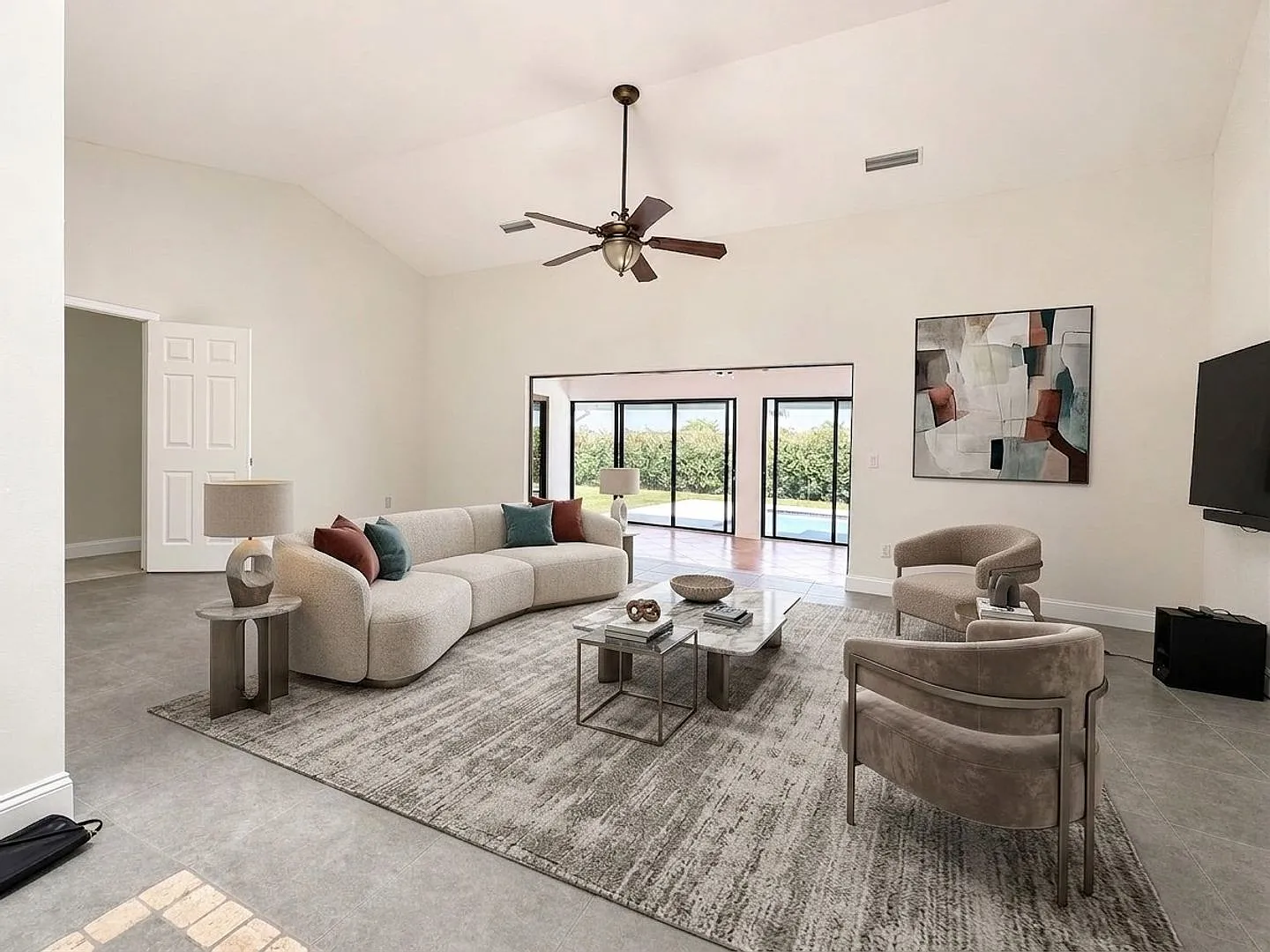 Rental Home With Private Pool | 3 Bedrooms | Pet-Friendly | Prime Naples Location — Photo 3