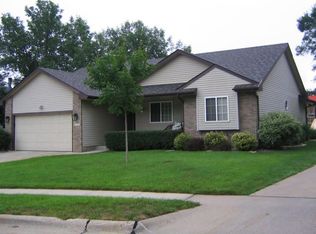 4040 Glen Oaks Blvd, Sioux City, IA 51104
