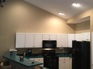 1843 Cove Cir E, Lawrenceburg, IN 47025